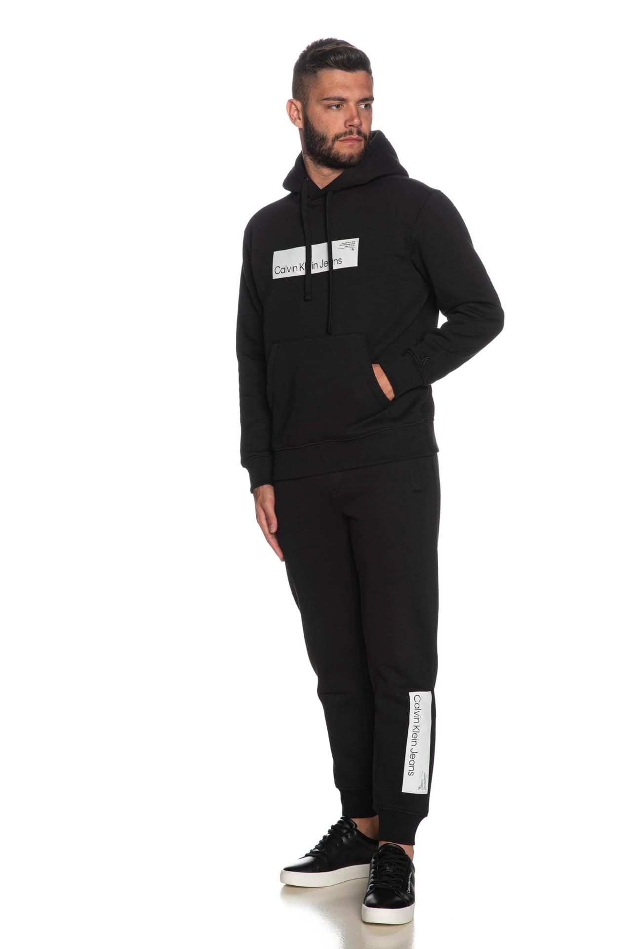 aad6e979630058d5f42e7001ef006f9dfbfc5b1a