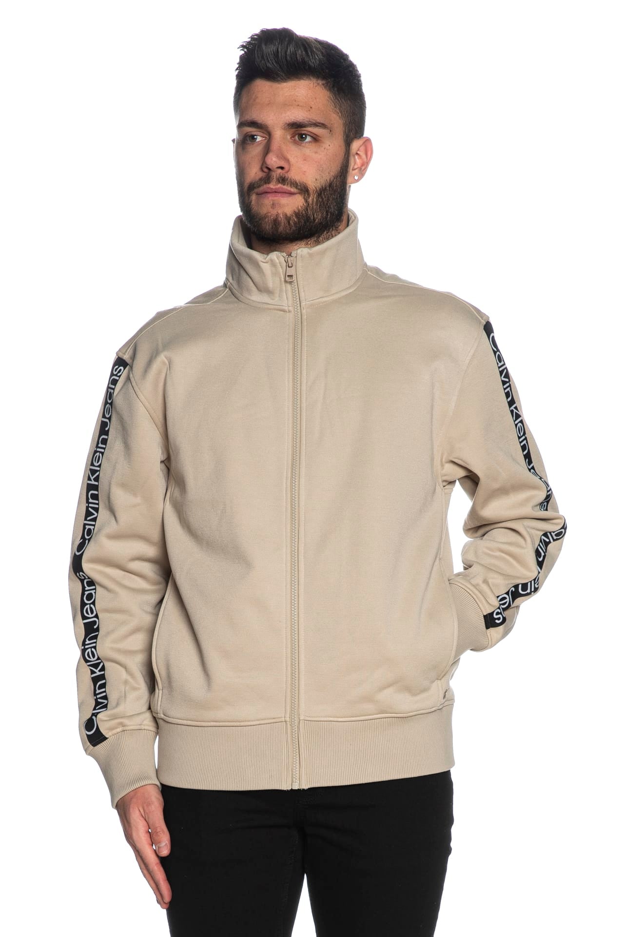 65b537f69a2f9ab45bff58bc266472c9a7bd9f5e