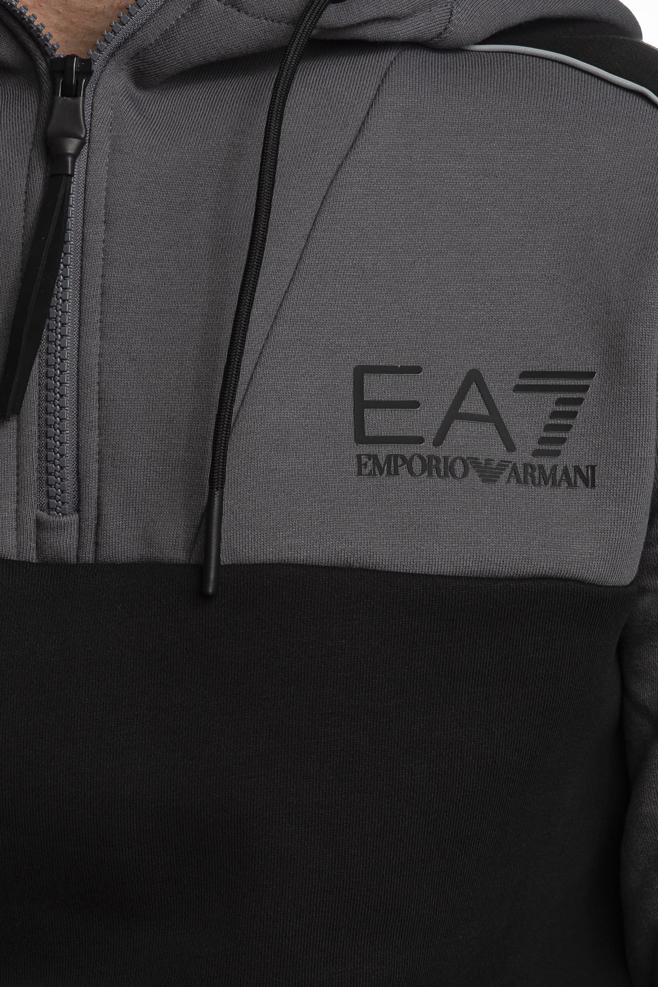 6b16ea409161bb2dacf16b9cb2de1d4d1d4160d9