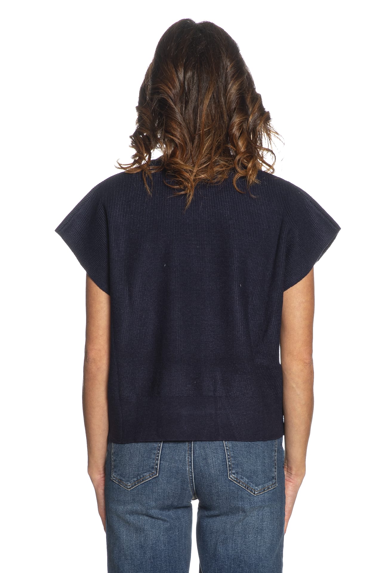 d527b3e779a773e5905c1611990d7c81af52a35b