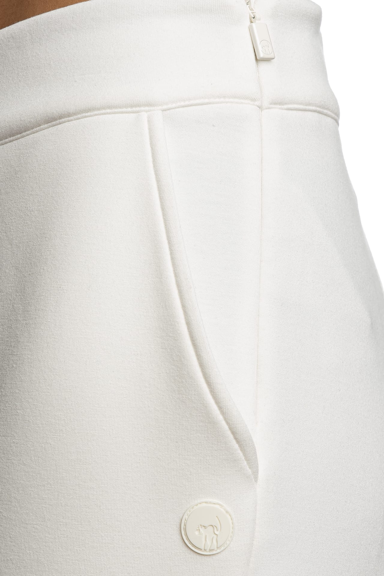 70307891e9333a6d719739e99ea438a599be950f