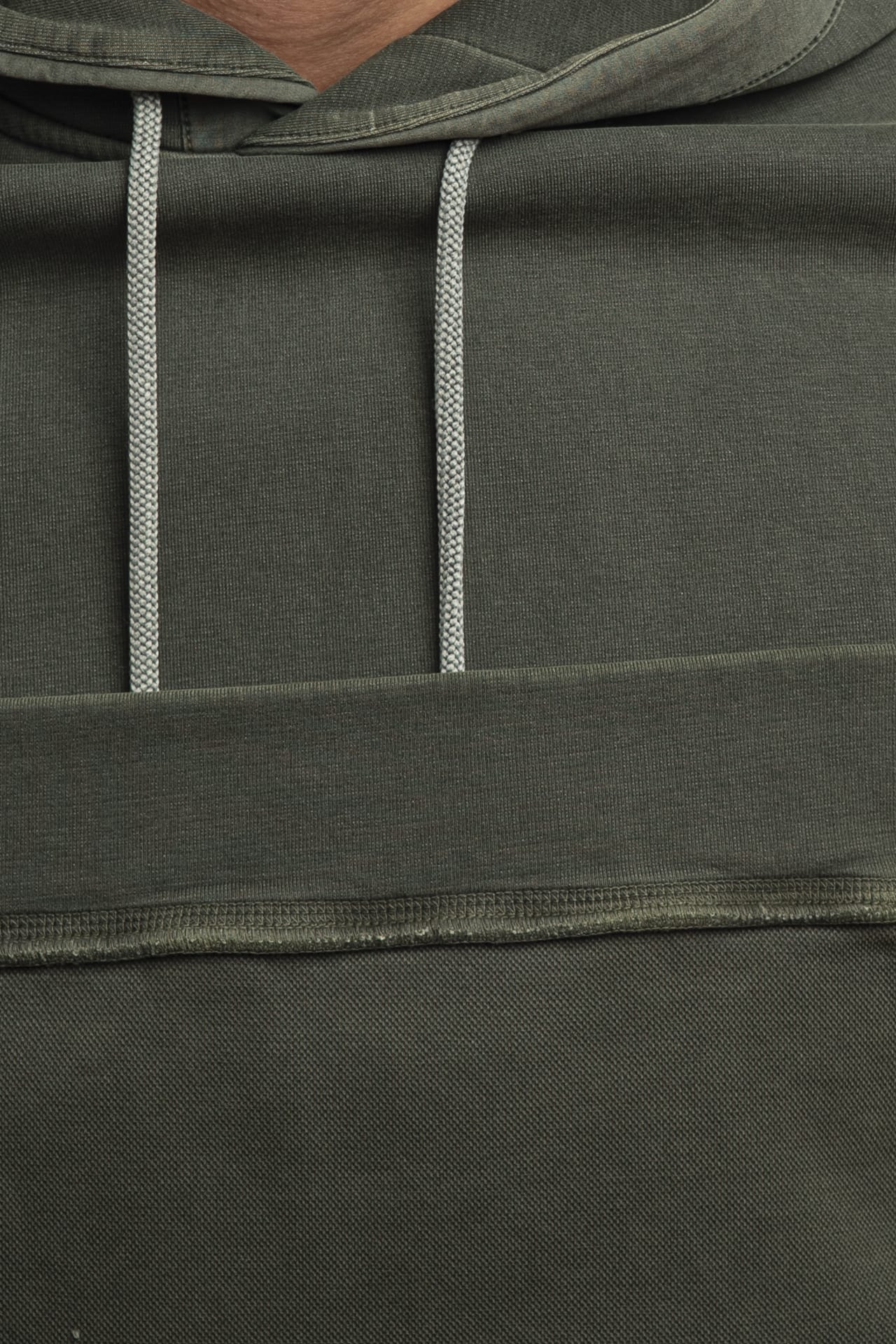 9b36b8898bee3704f463145e6aa66f03e402c810