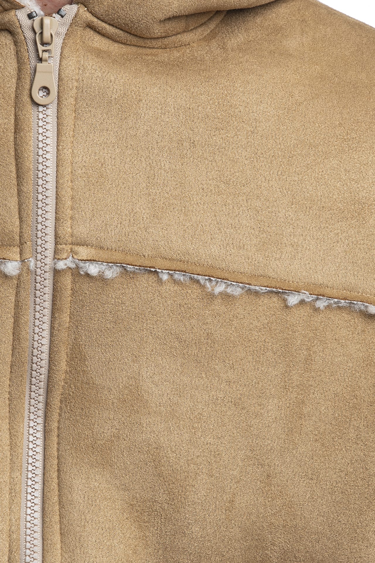 8f77edfbae75f1dd3bb6ba05cb503fdf6a7e3870