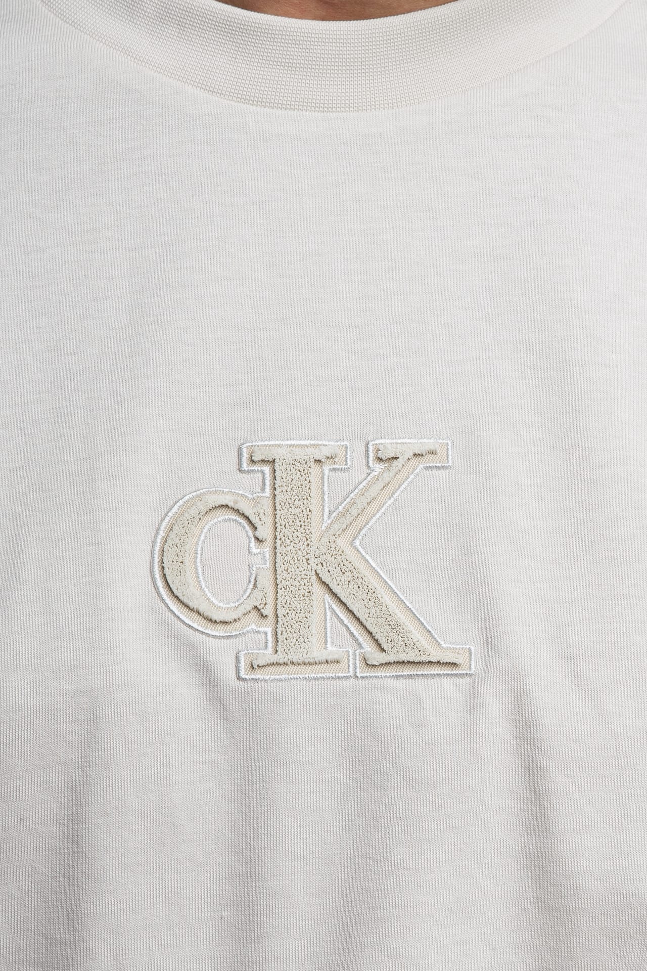 25a3b3e1d79a828aa153b0fa3d4a93138bff25af