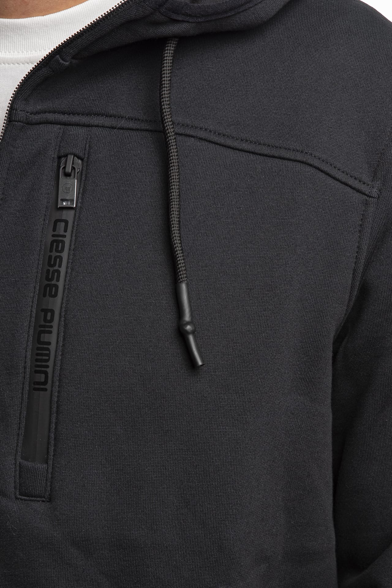 bd4e5b8987e7e5ef1f6d431b4e37491bfbf8693f