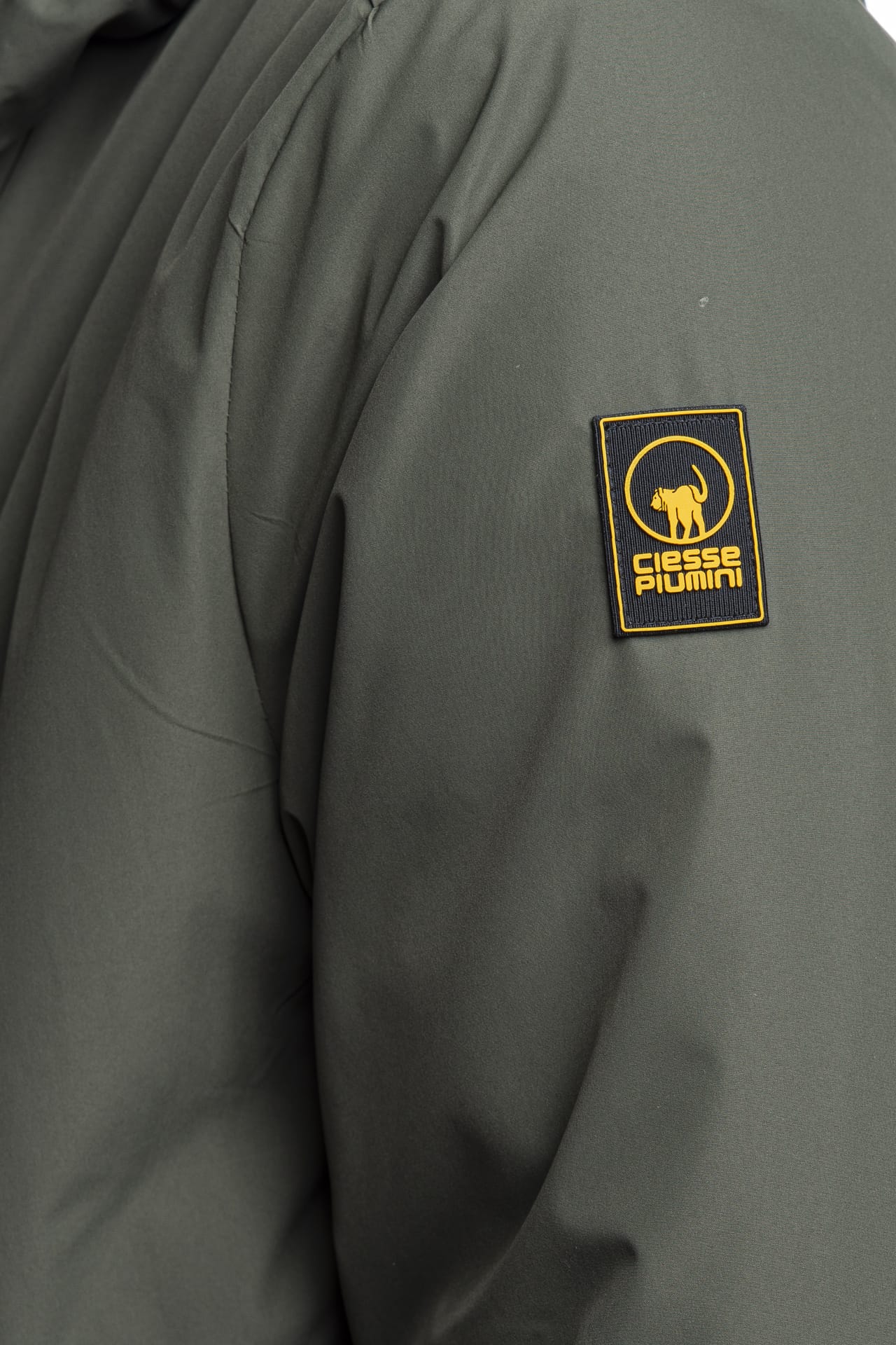 a77bbff0e5eb3ee01a0466f40569be305ff5a488