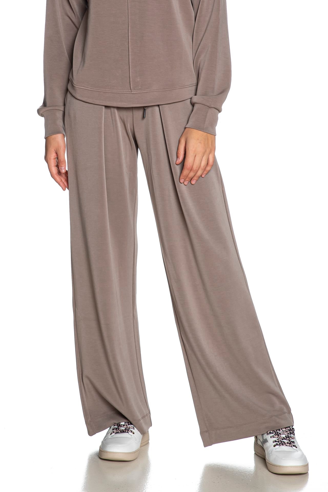 e6cceff40e0631e52f4ef170d40eef90896240c3