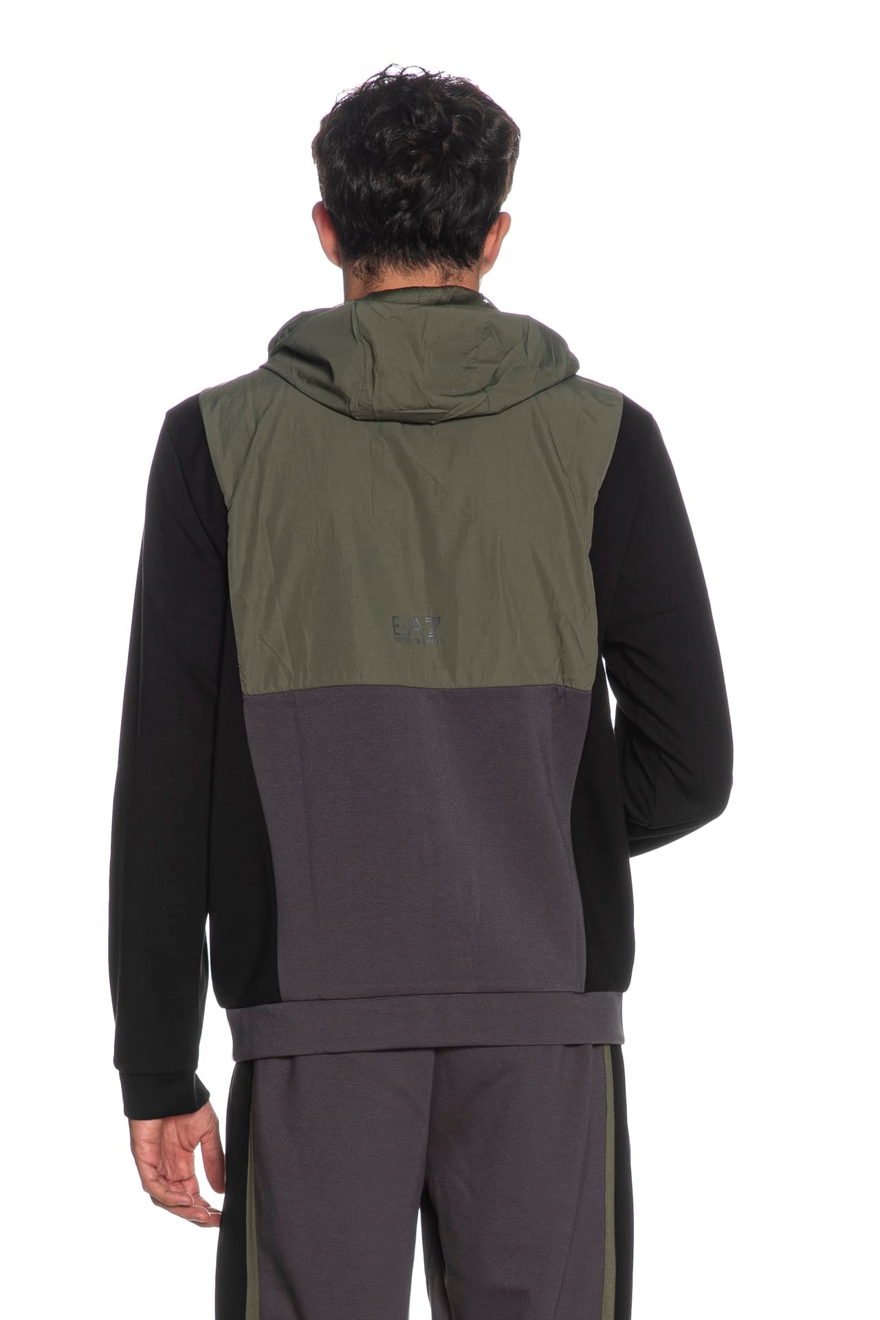 ca7c93b1b1548560e234e8e3acebeb745c5e1794