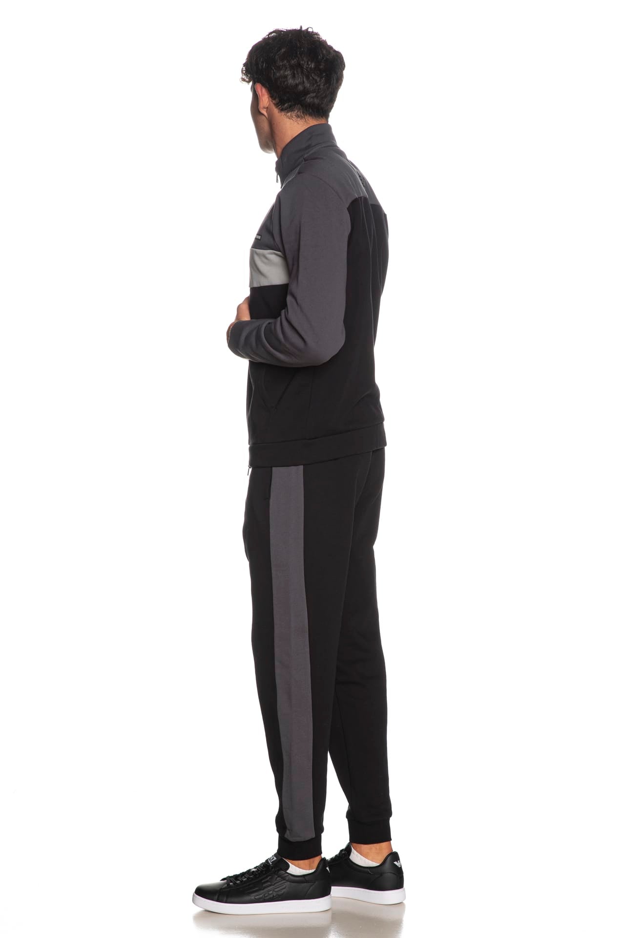 2a0a84b4b45bb5bab787089d4d785d8e0201356e