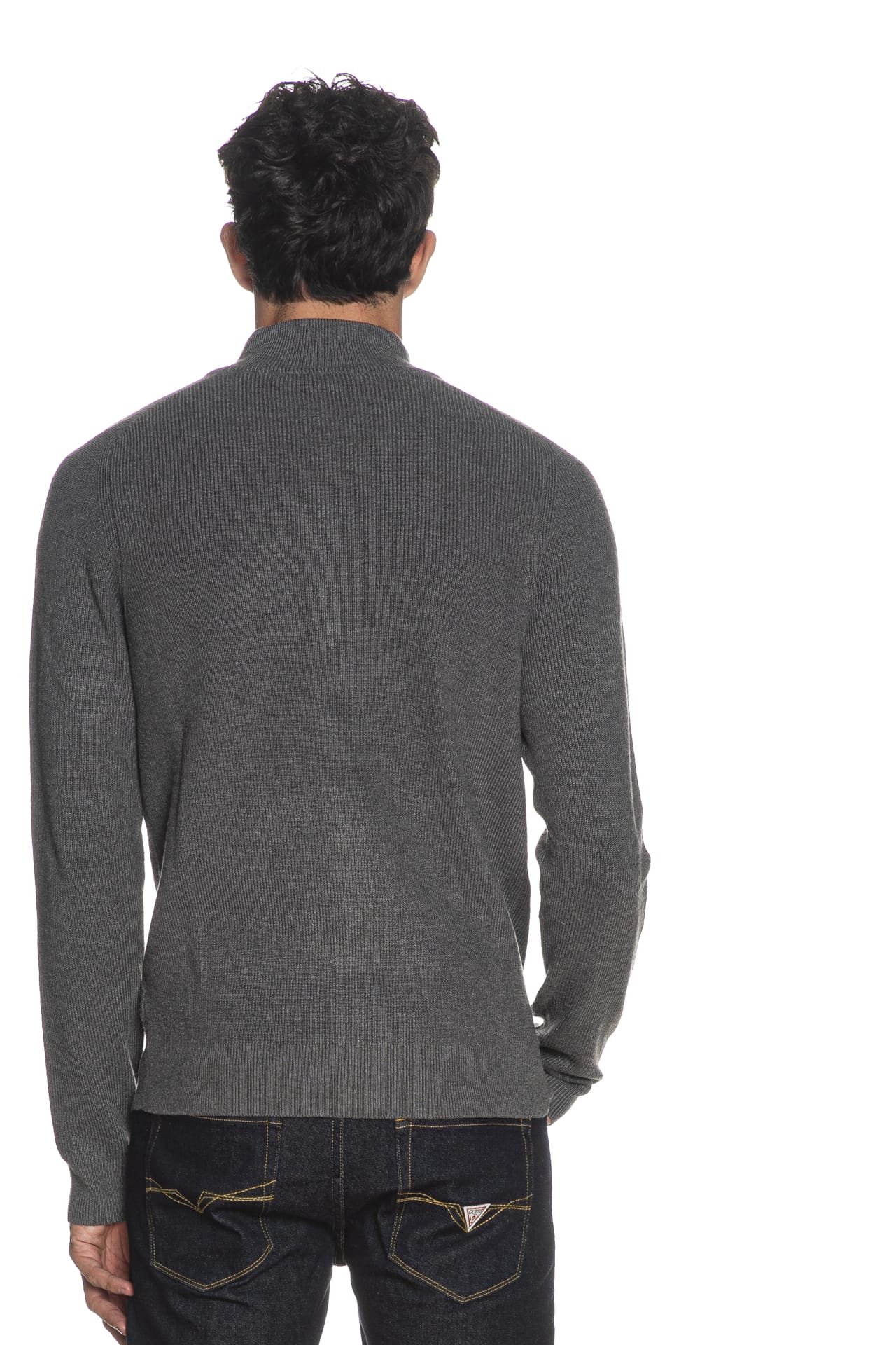 933b2cceec416e98bdfb672245e3dcbaa5d823fa