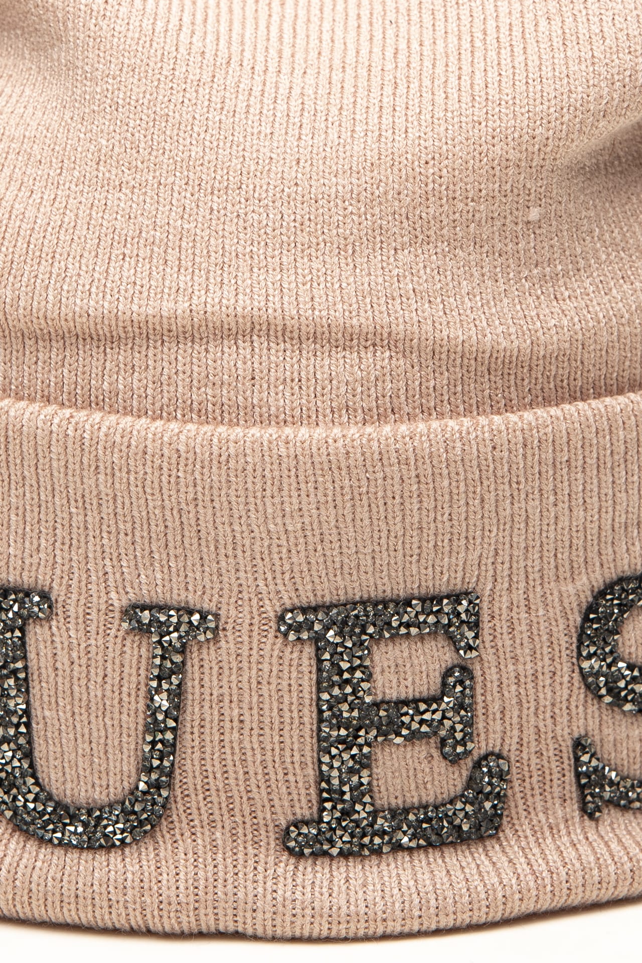 821987307880117ada2d7e79d313816ef2a7fbdd