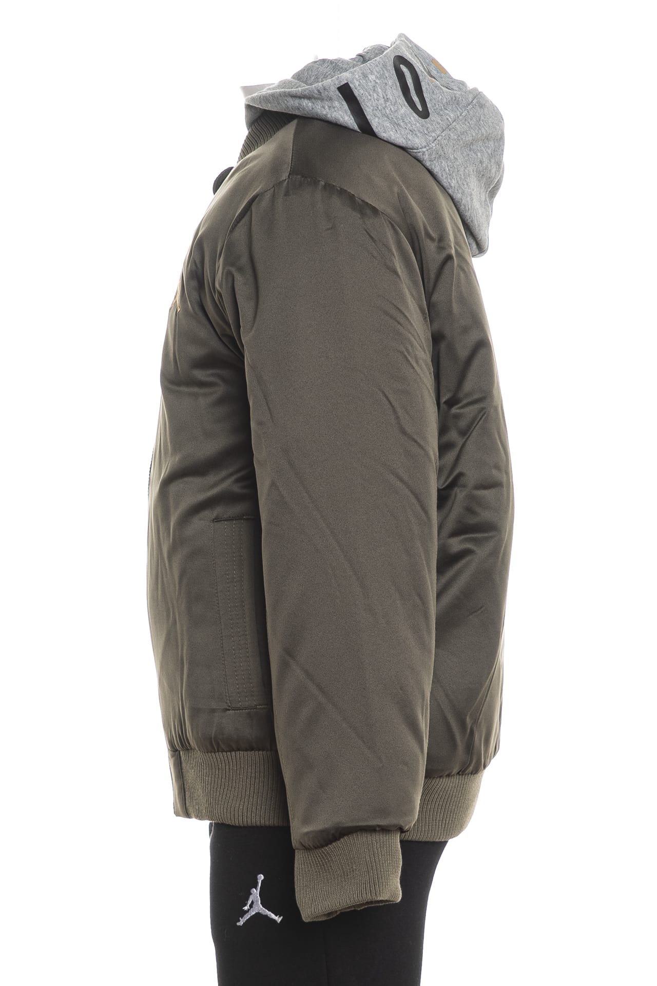 a18c15a591411062bb11718afb1b65f051aee498