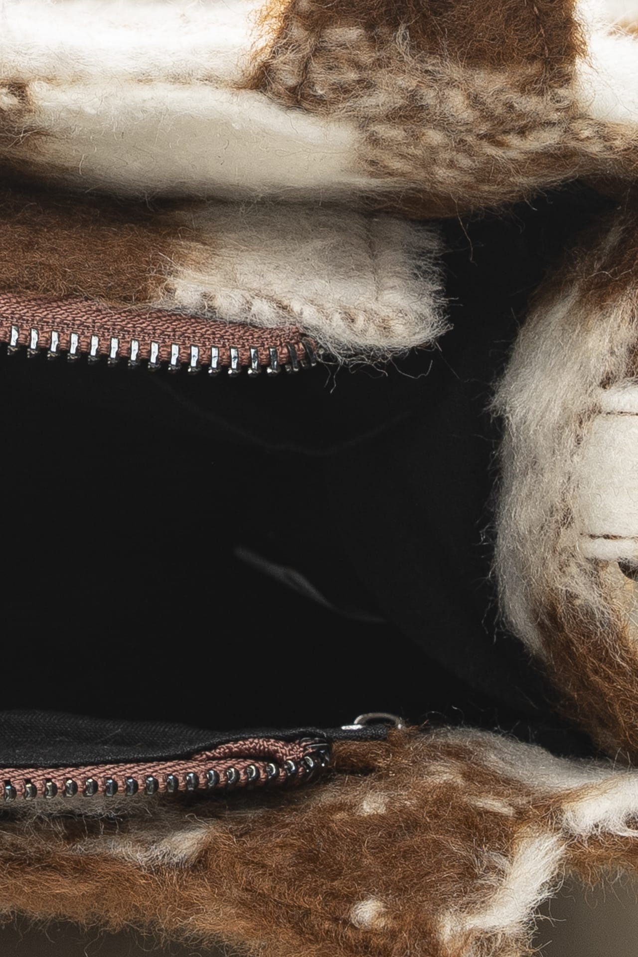 6775450704f4b3a0aa05df5fe40bbdd46ea85b12