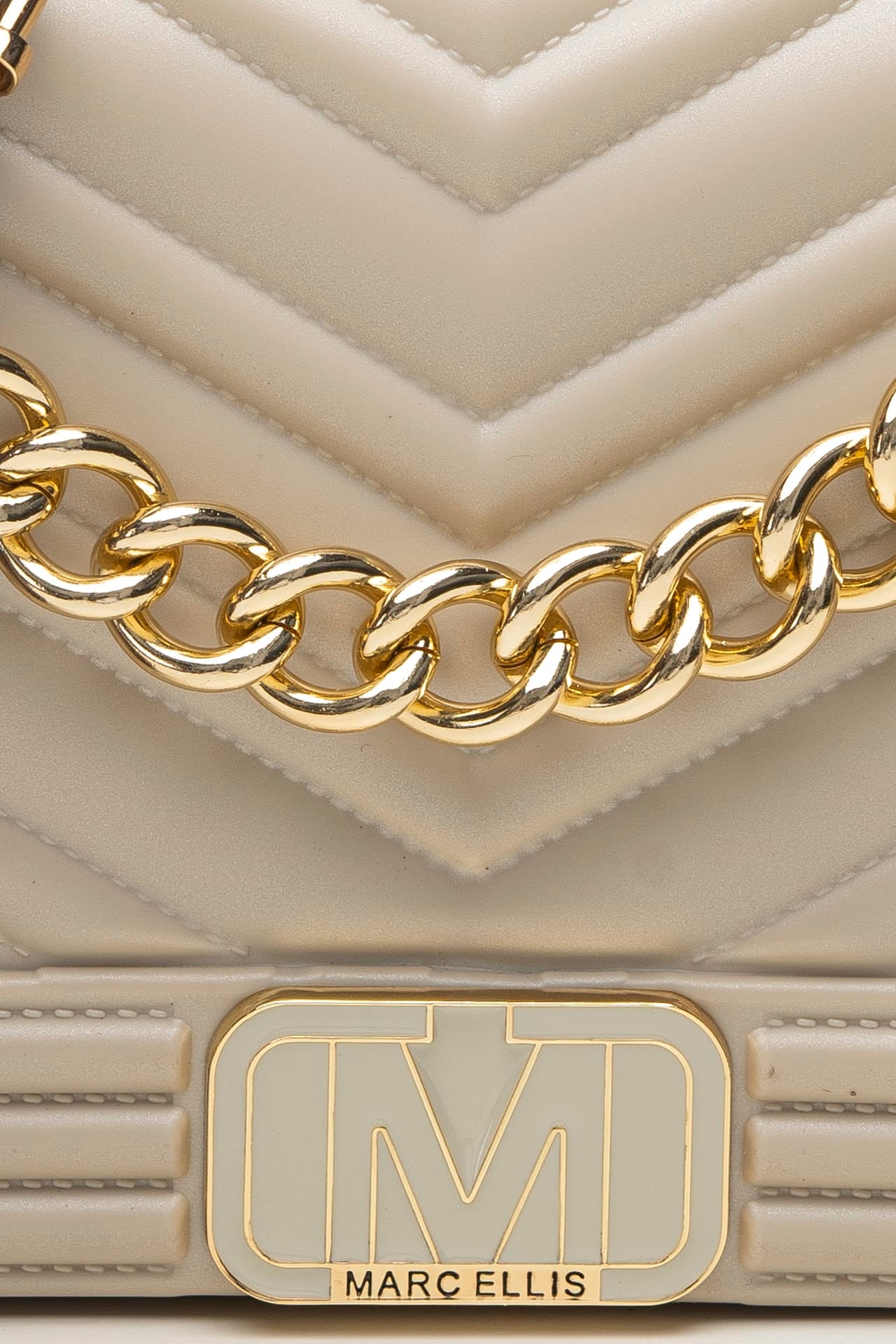 28a11bbdc70b651fd8c760f230132d8ae18d101a