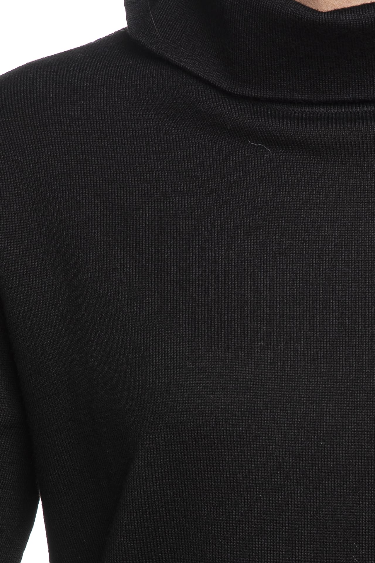 fff7bac4b079500269544698cc2ef22532befbcf