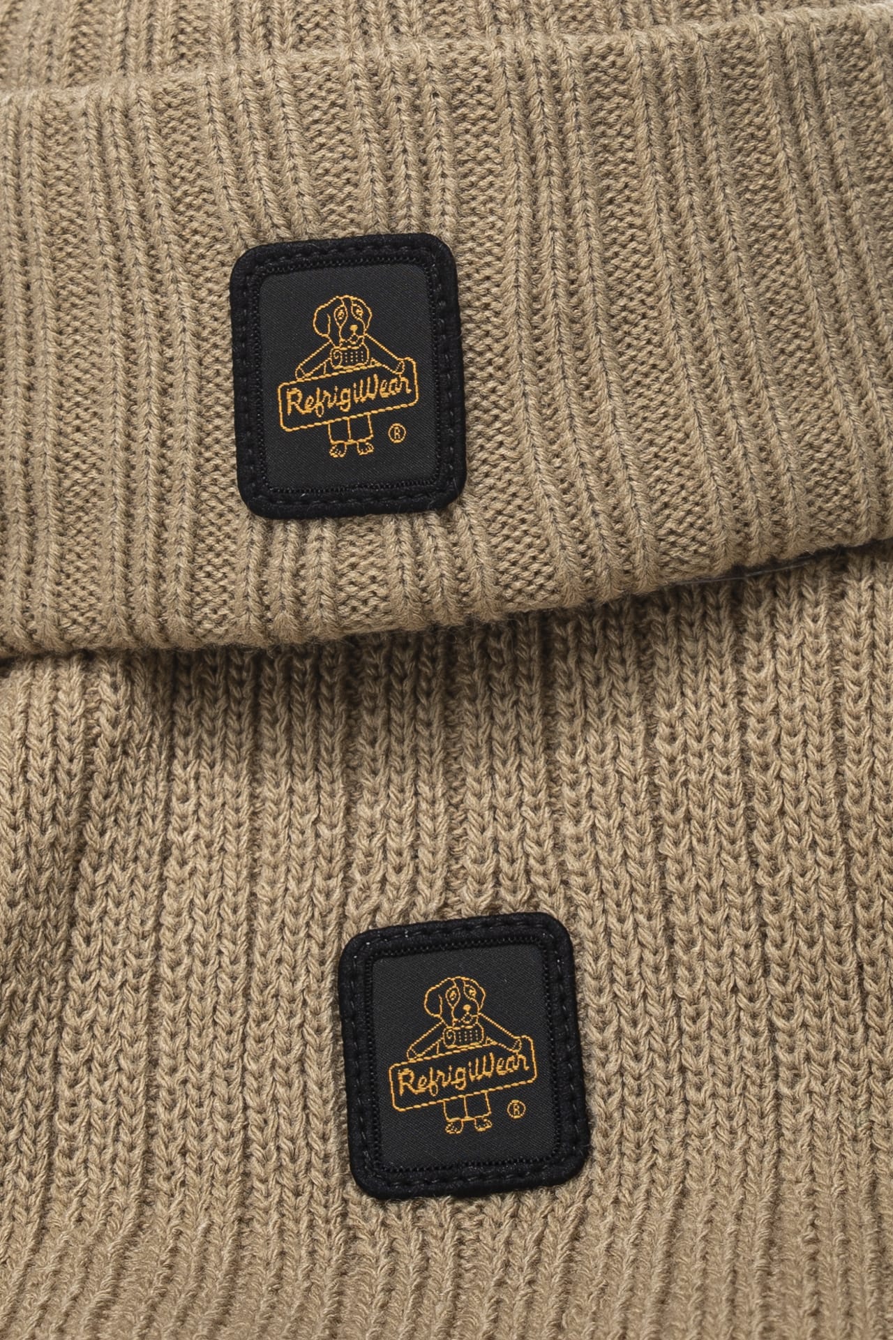 e40b800b1176d81e47c610501aba58dee82584eb