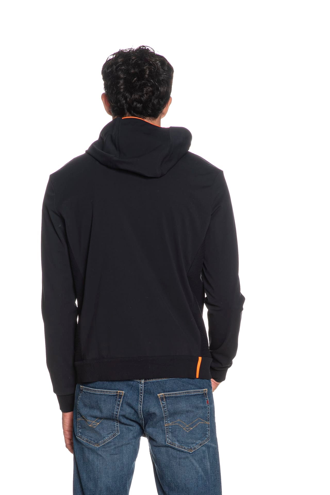 a56f77274fa4d10223ee44cc88aee06b064f2dd2