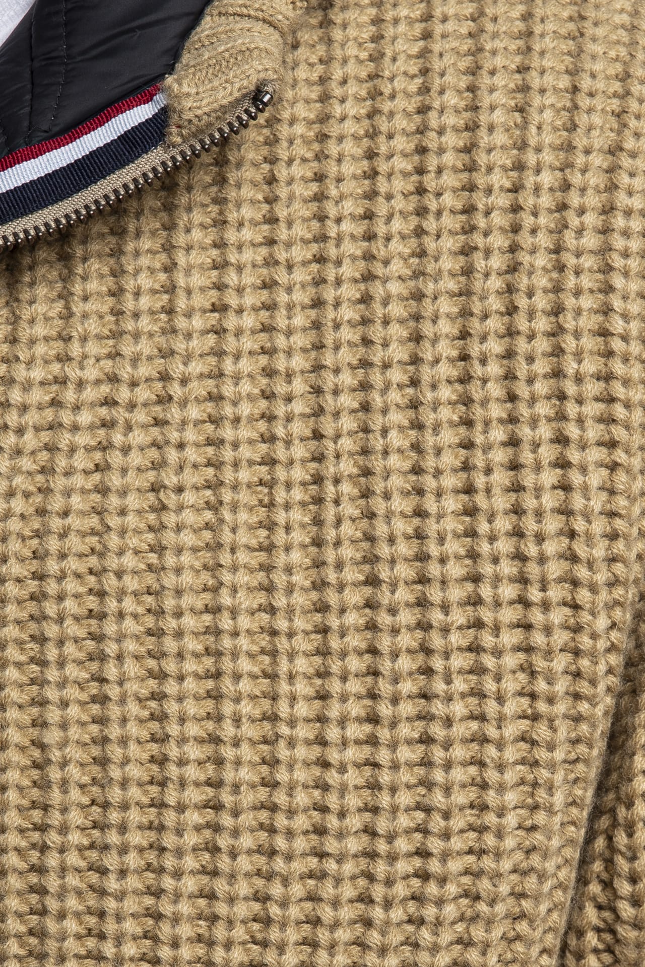 9527047a5f1afb61594e82206e2d6dff2c287640