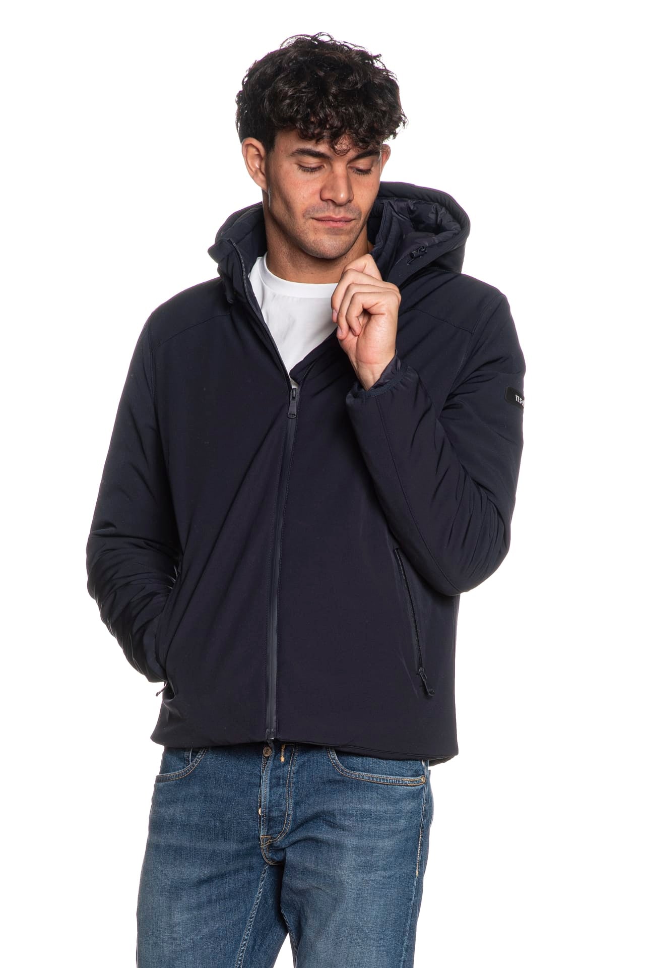 5709c7c0f690392f7d3067bdf20a41128ef575de