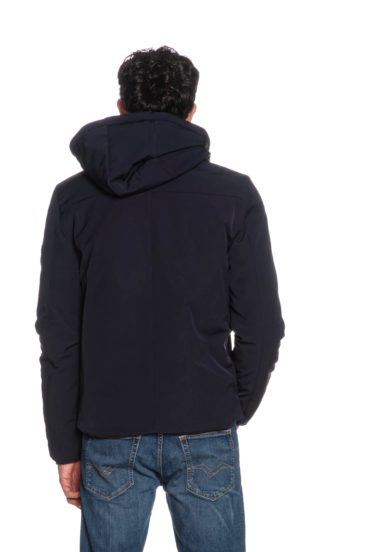 b38442d5a452ba12d664572659ec0457d6cc9187