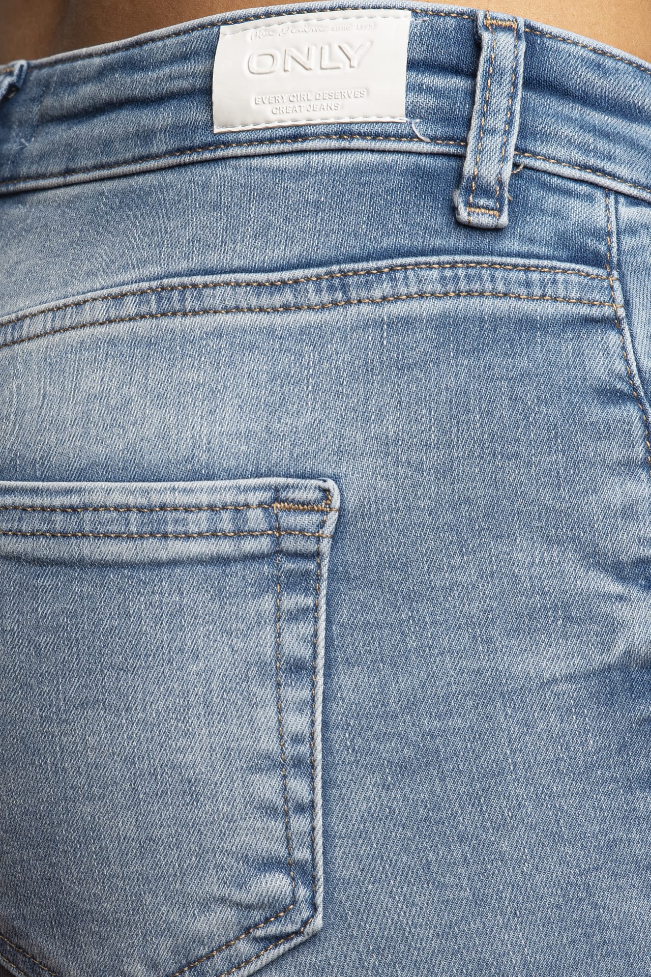 b95e0827cf01ffe14f4375101bad2d99f9a8f6d2