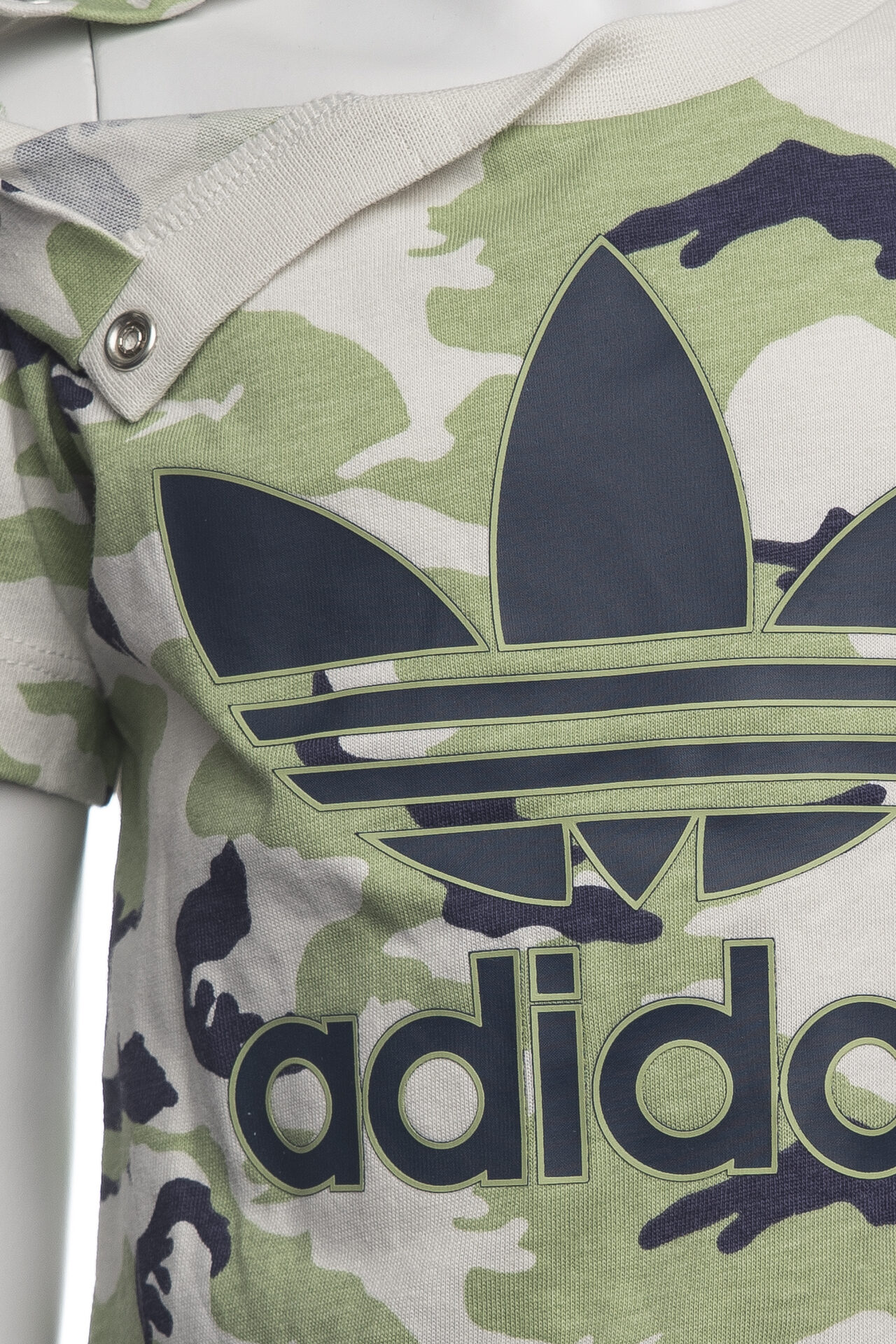 T shirt Adidas Originals Camo da bambino camouflage greige/blu/verde giada